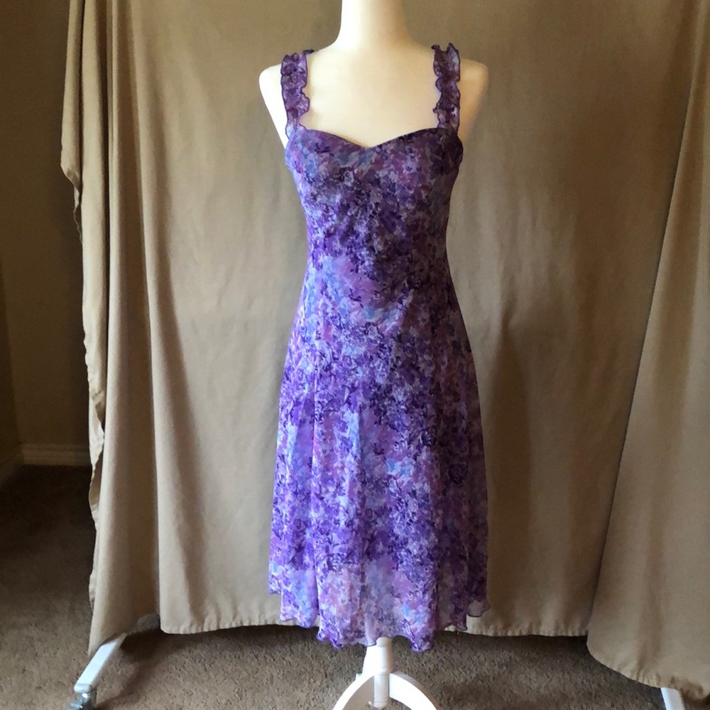 Women’s Spring Dress - Picture 5 of 5